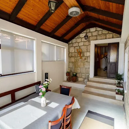 Сasa de vacaciones Kate Dubravica (Dubrovnik)